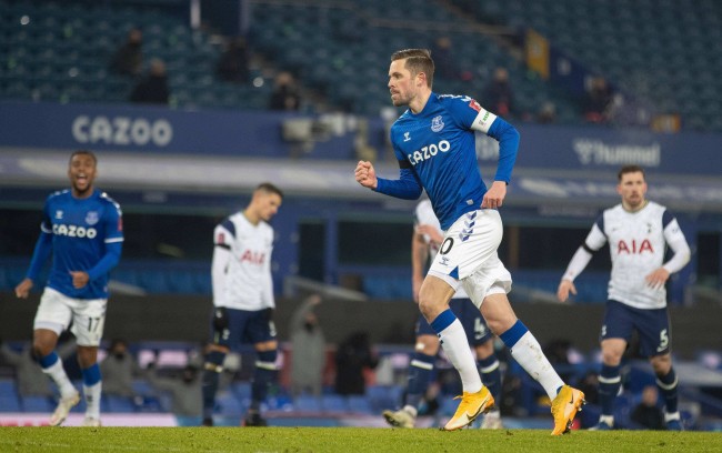 接接触冰雪 接接触冰雪